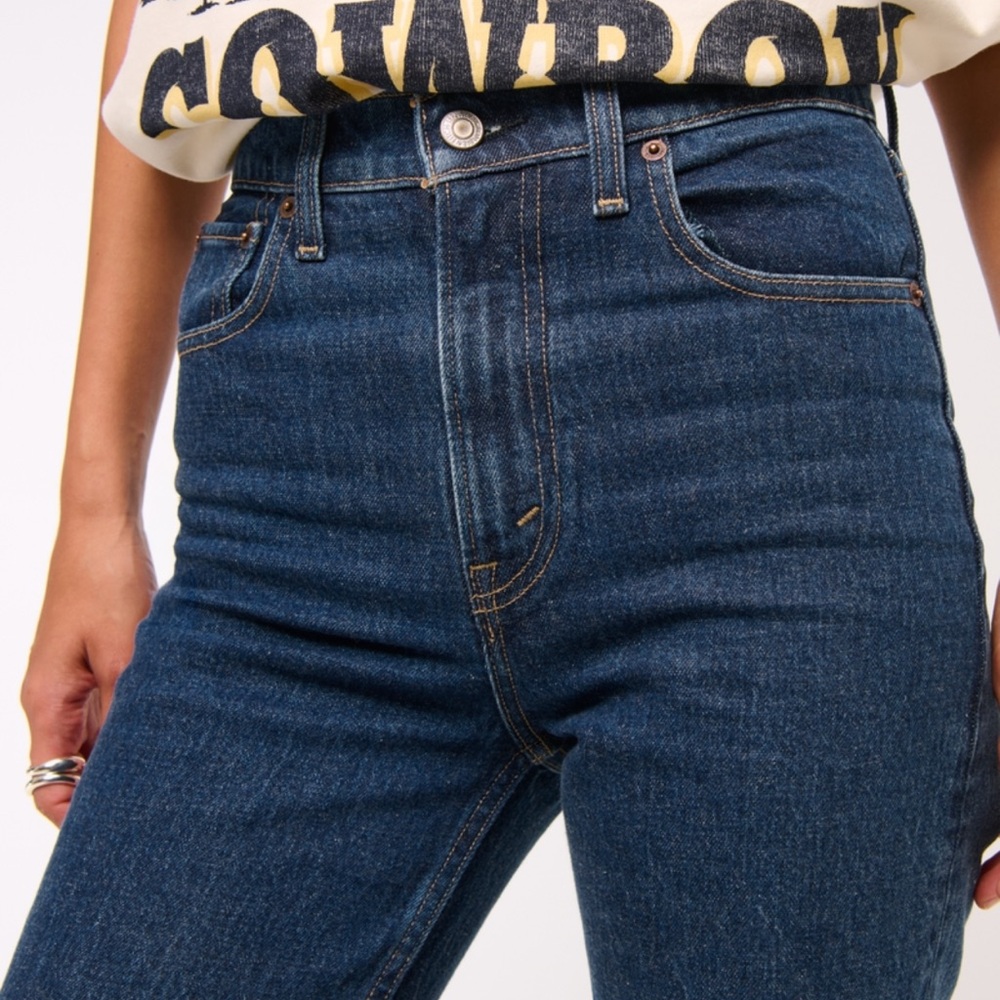 Abercrombie 90s Straight Ultra High Rise Jeans
